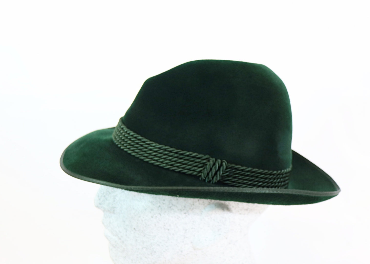 Club hat fir velor