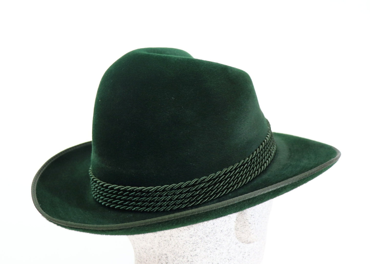 Club hat fir velor