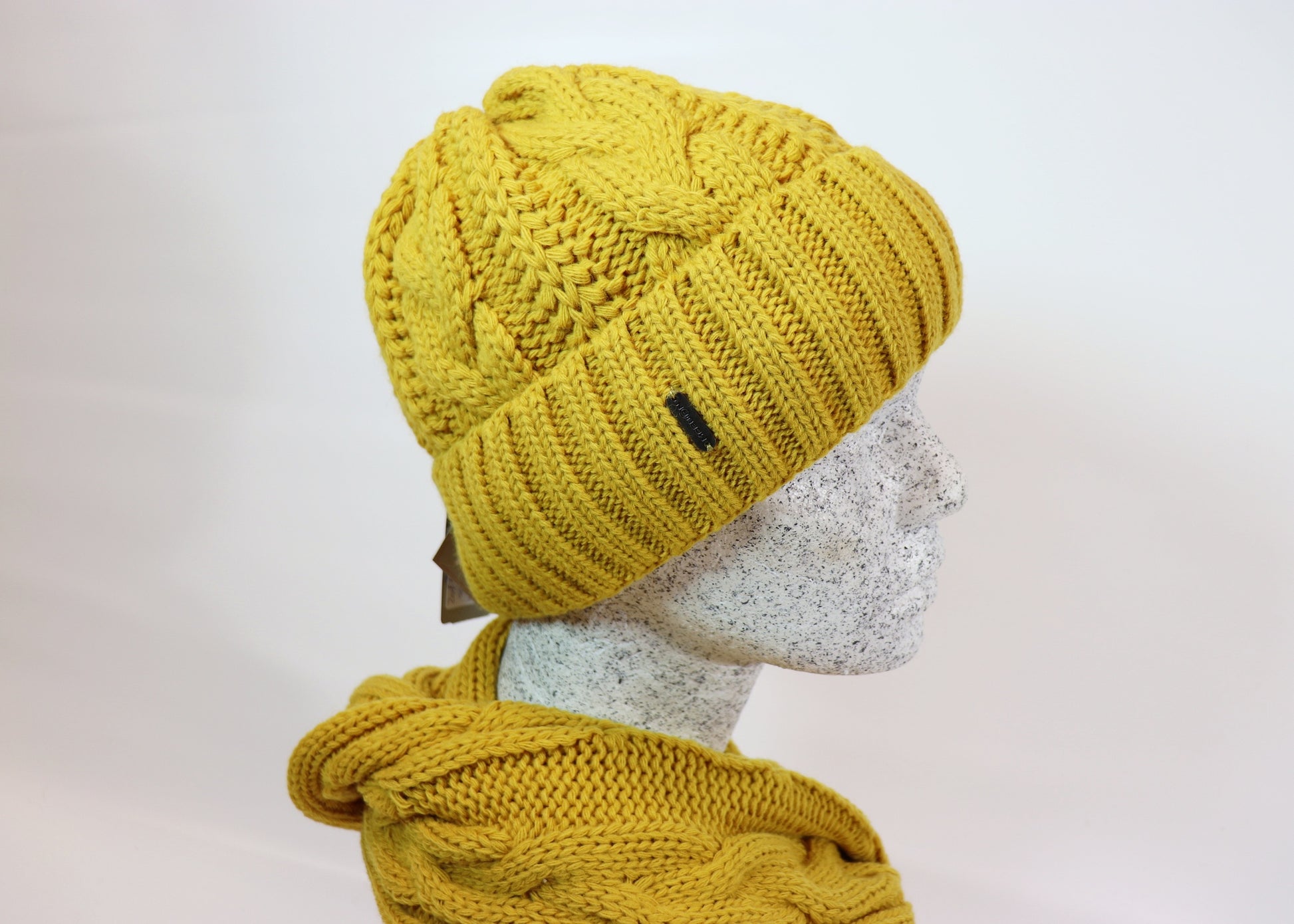 Woll - Zopf Strickgarnitur curry - Hutmanufaktur Hanni-Modelle