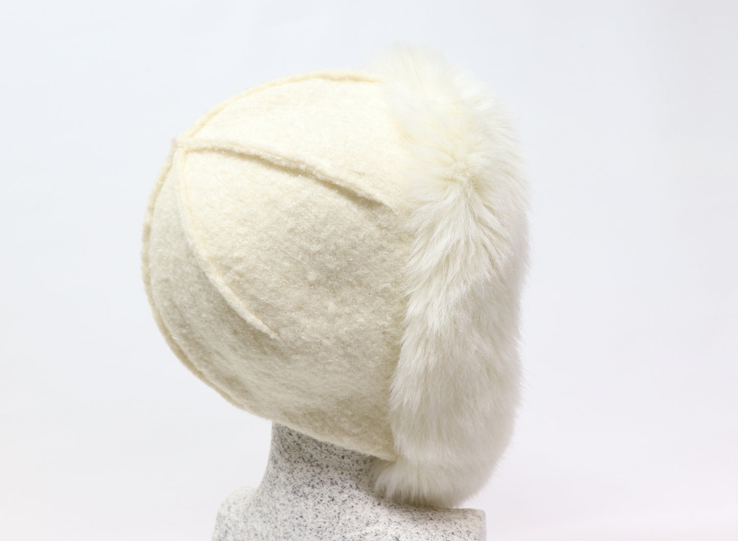 Astronautenmütze creme mit Webpelz