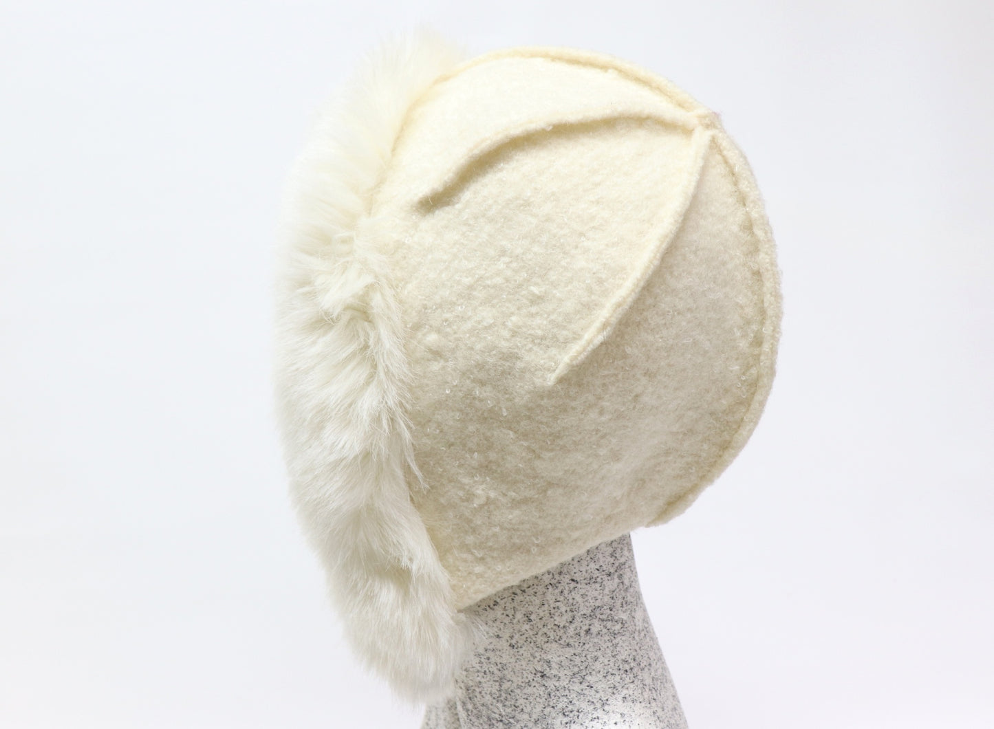 Astronautenmütze creme mit Webpelz