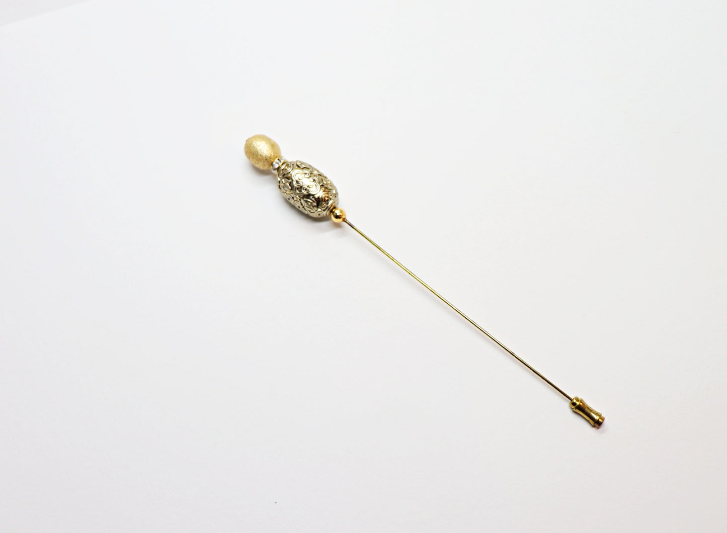 Hat pin baroque pearl with oval pearl
