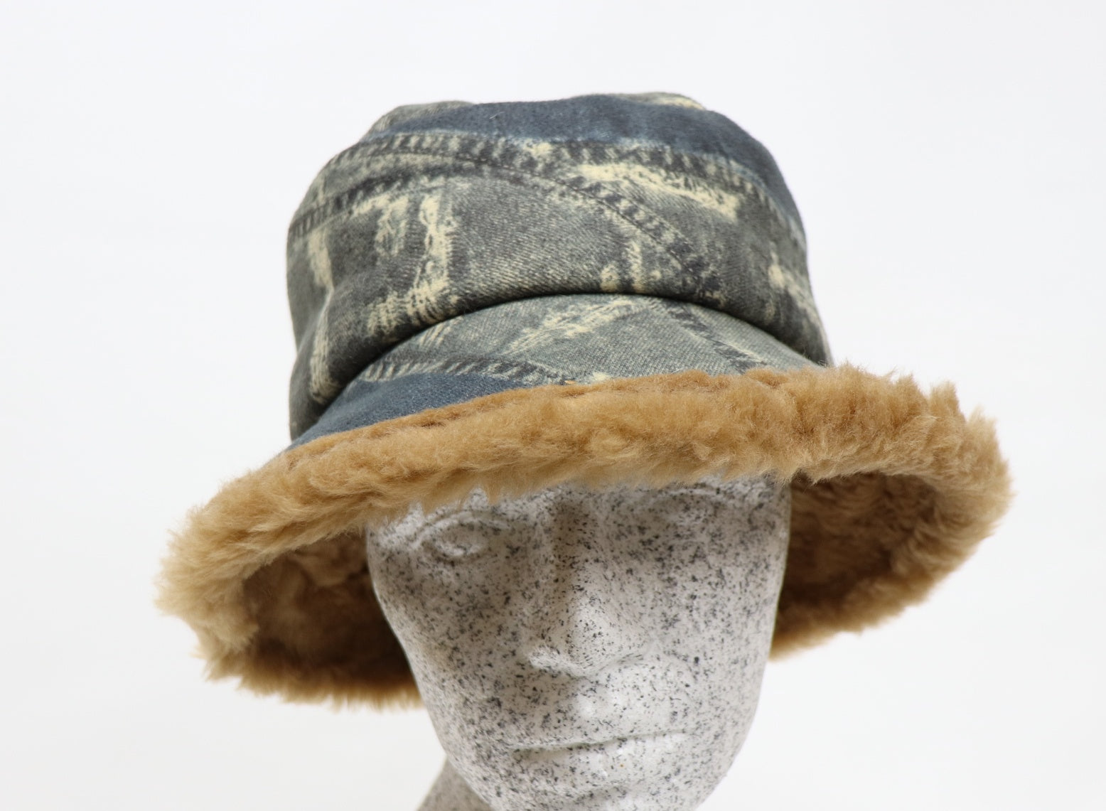 Bucket - jeansblau mit Webpelz - Hutmanufaktur Hanni-Modelle