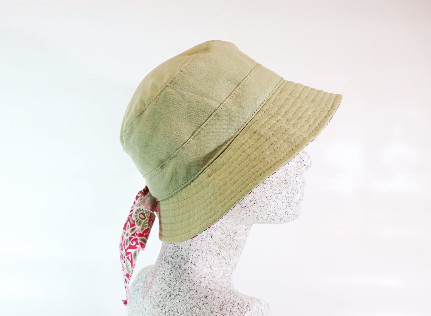 Ladies linen hat with bow