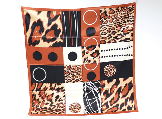 Silk scarf pattern mix Leo