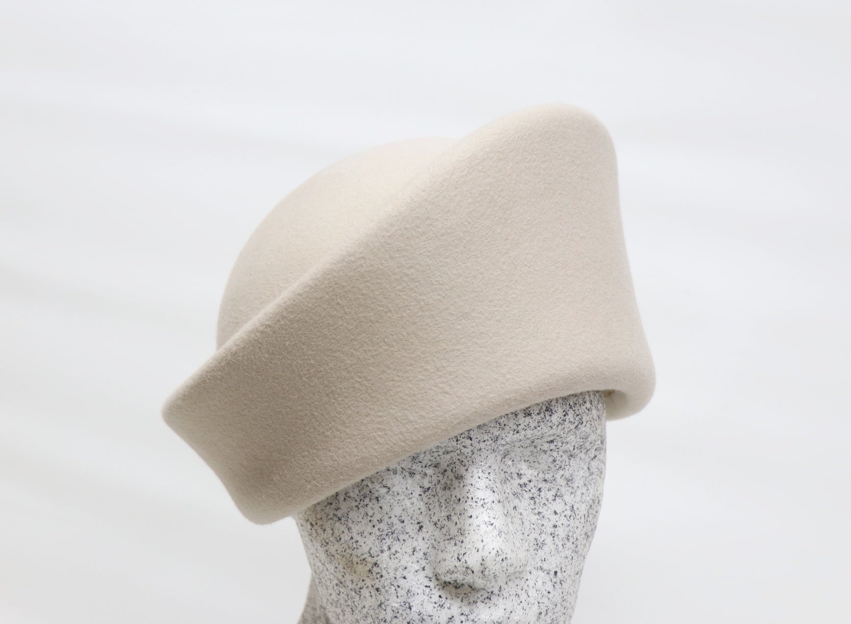 Natascha - Filzkappe - Hutmanufaktur Hanni-Modelle