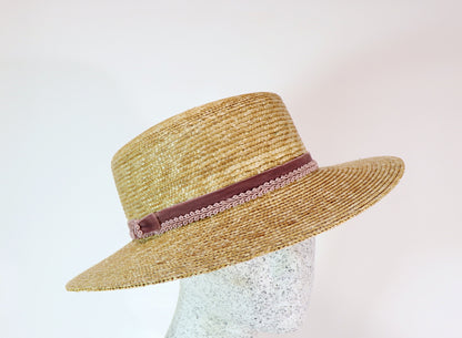 Braid straw hat with pink velvet ribbon
