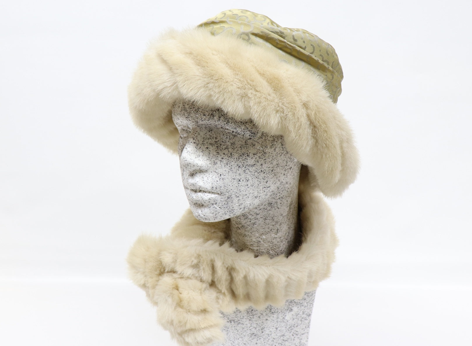 Webpelzgarnitur natur - pistazie - Hutmanufaktur Hanni-Modelle