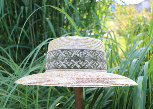 Braid straw hat natural with bobbin lace