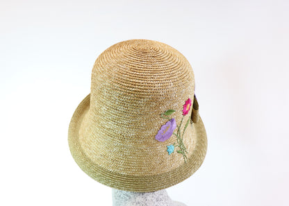Braid straw hat with flowers