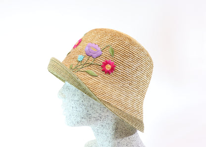 Braid straw hat with flowers