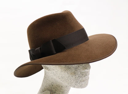 Herrenhut - braun Velours