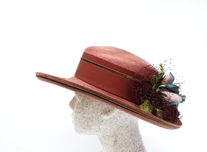 eleganter Sisol Strohhut mit Rosen