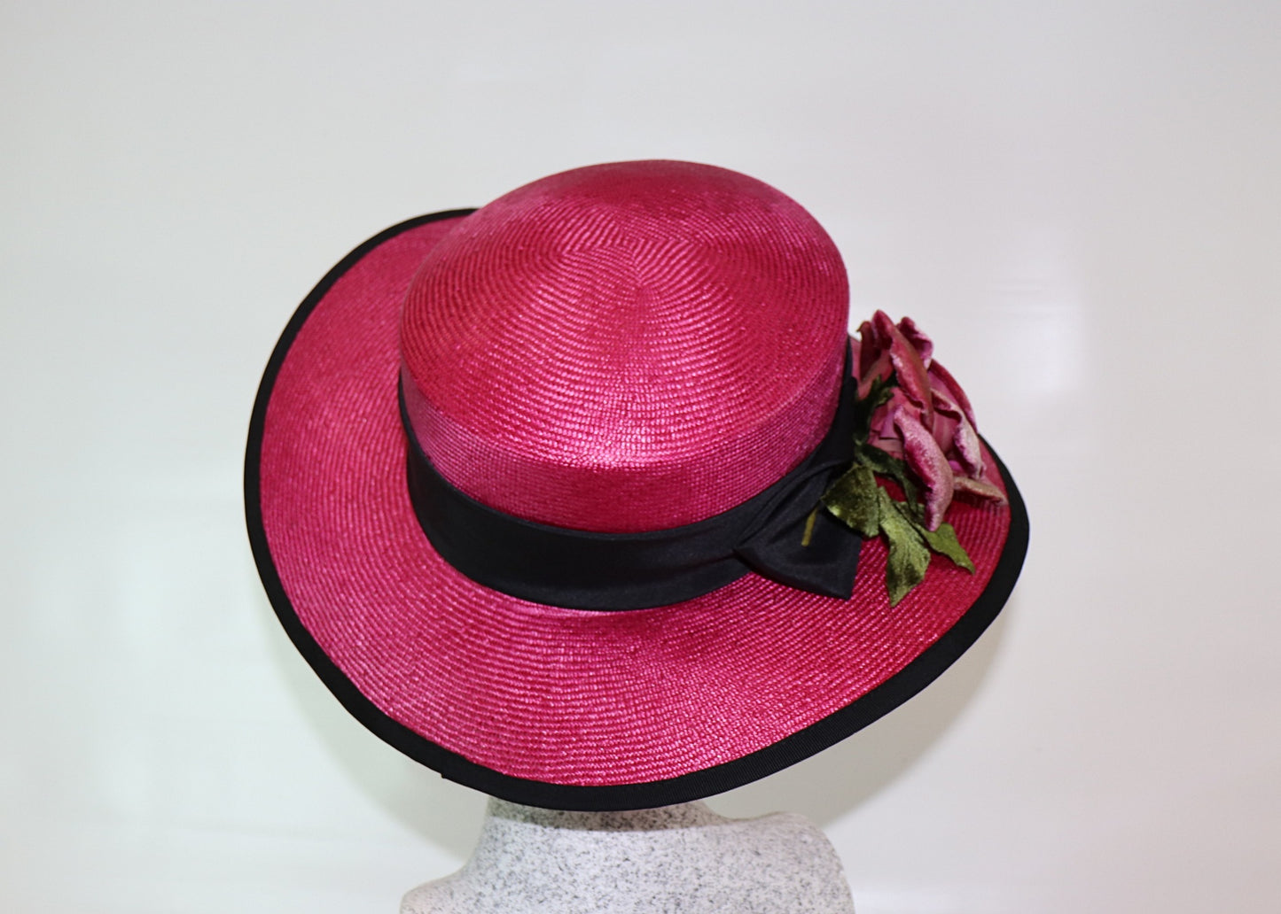 Straw hat pink with rose
