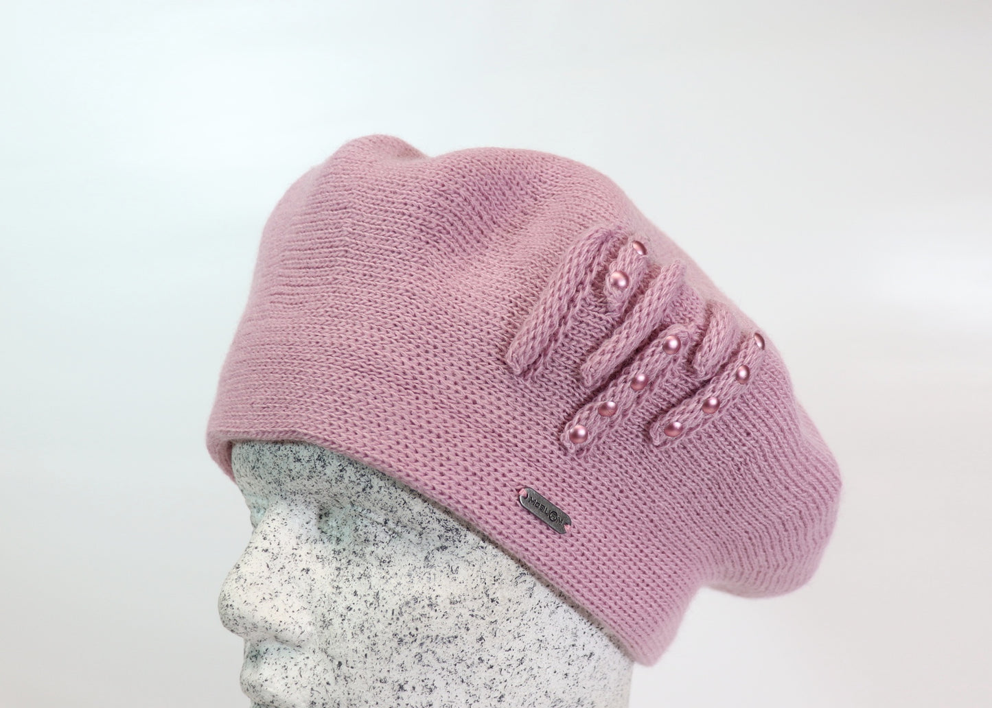 Knitted beret with pearls
