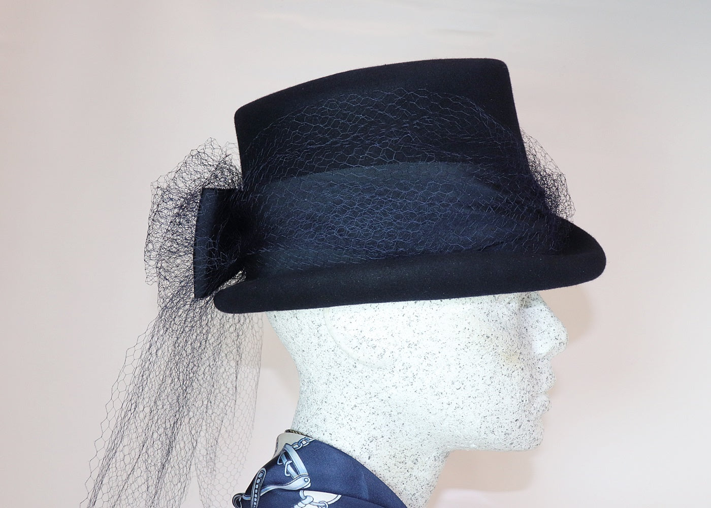Damenzylinder blau Filz mit Schleier - Hutmanufaktur Hanni-Modelle