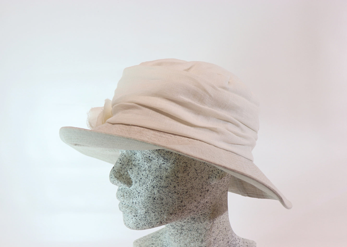 Linen hat crinkled look