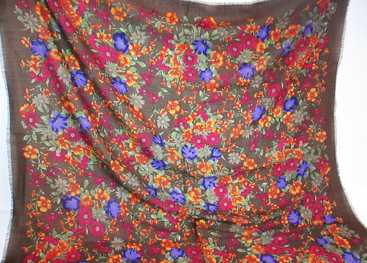 Wolltuch braun mit Blumen - Hutmanufaktur Hanni-Modelle